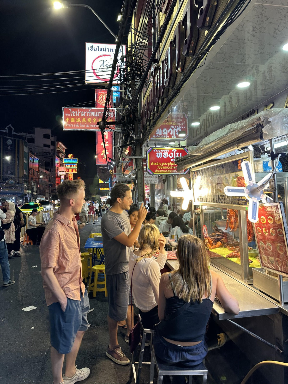 An Evening in Bangkok: Food Discovery, Temple and Tuk-Tuk Adventure