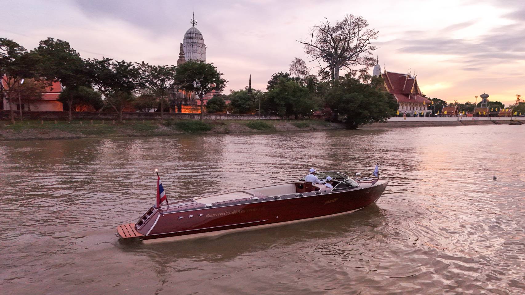 From Bangkok to Ancient Ayutthaya: Temples, Cafés & Classic Boathouse