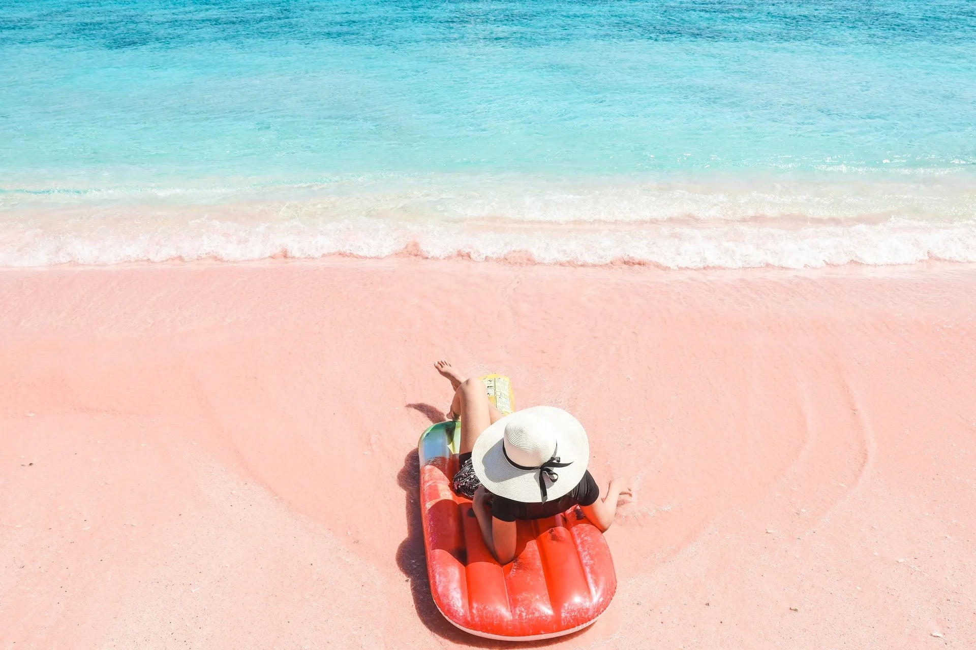 Exotic Lombok Journey – 3D2N Pink Beach, Waterfalls & Sasak Culture