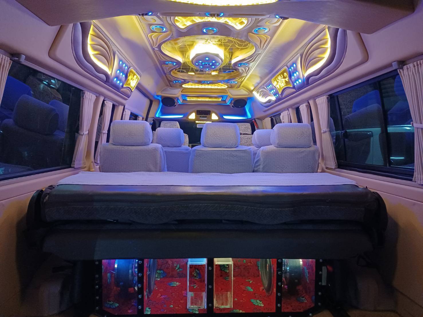 Bangkok Party Night Van Charter – Safe, Private & Stress-Free