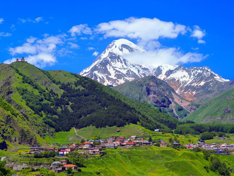 Caucasus Dreamscape: Azerbaijan & Georgia in 9 Unforgettable Days