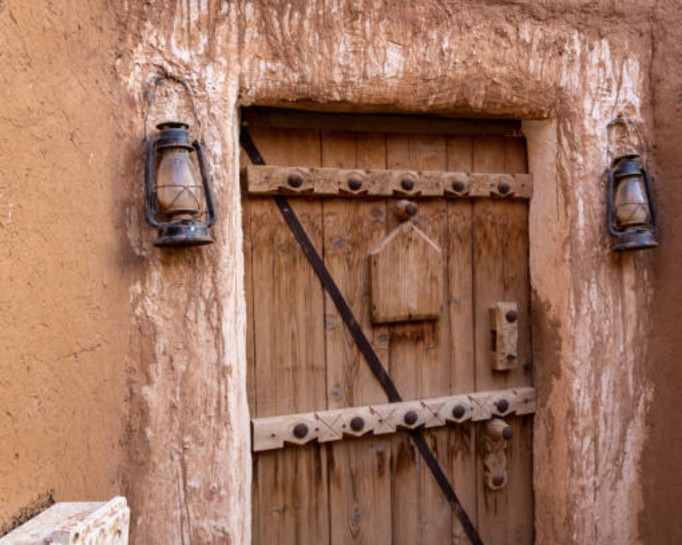 Image of Riyadh Cultural Road Trip — Lake Prodan, Ushaiger, Shagra & Salt Treatment