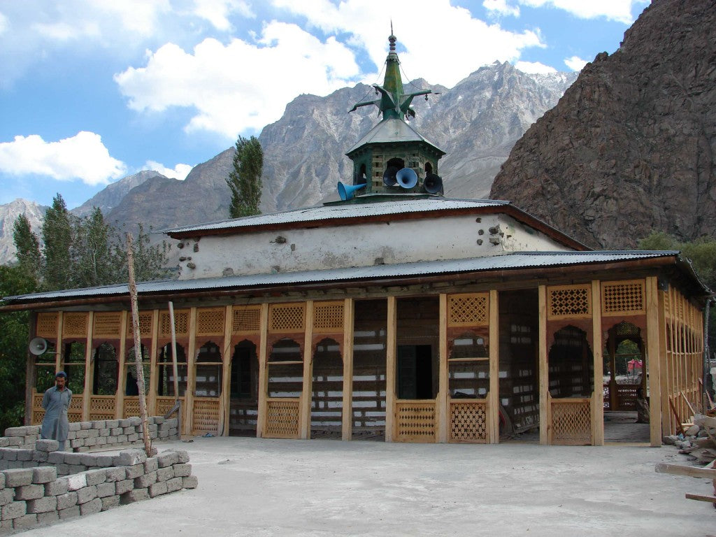 Nanga Parbat & Rush Lake Trek: Nangma Valley to Fairy Meadows Adventure