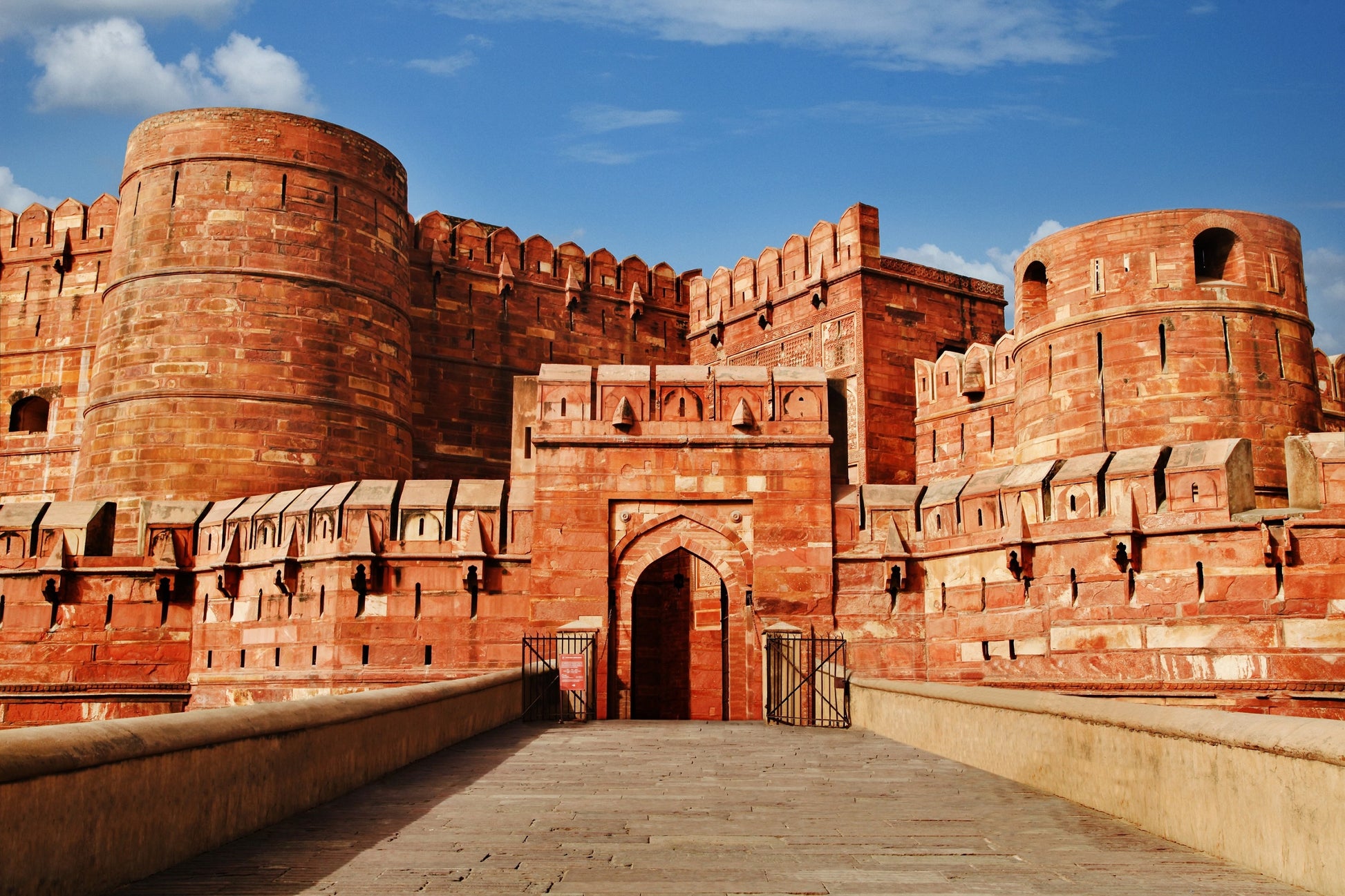 5D Dal Lake to Taj Mahal: Luxury India Getaway (5* INTL Hotel)