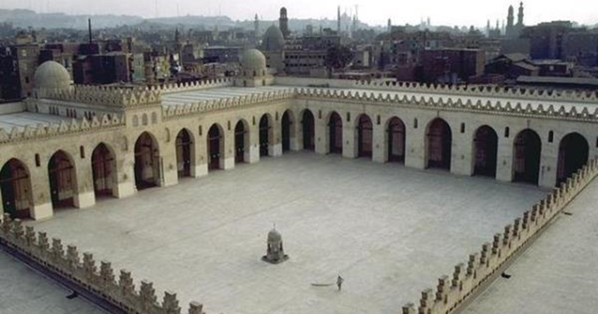 Hidden Gems of Islamic Cairo — Historic Mosques, Markets & Bayt Al Suhaymi