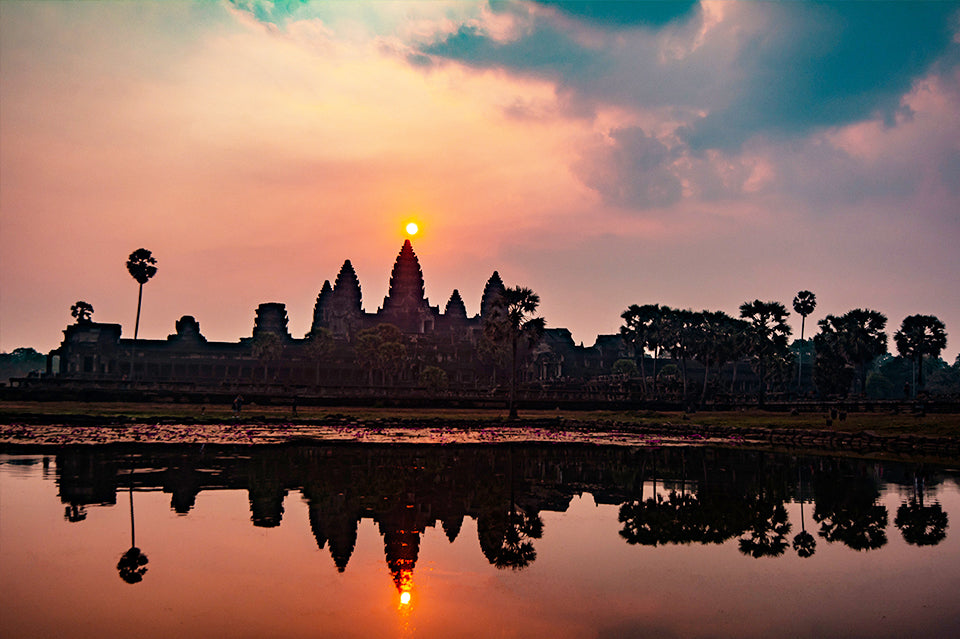 Sunrise at Angkor Wat: 1-Day Temple Discovery