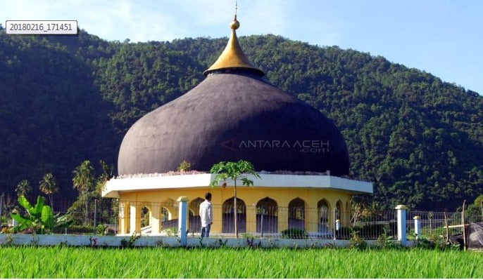 Image of 5D Aceh Stories & Seascapes: Tsunami Memorial to Rubiah Island