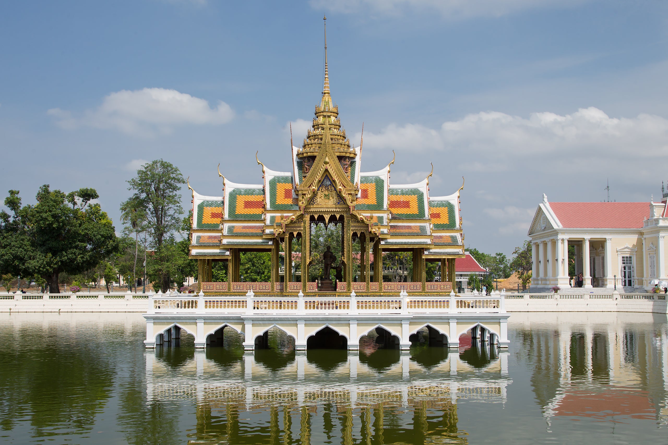 Image of From Bangkok to Ancient Ayutthaya: Temples, Cafés & Classic Boathouse