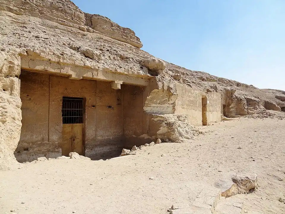 Overnight El Minya Tour from Luxor — Beni Hassan & Ancient Tombs