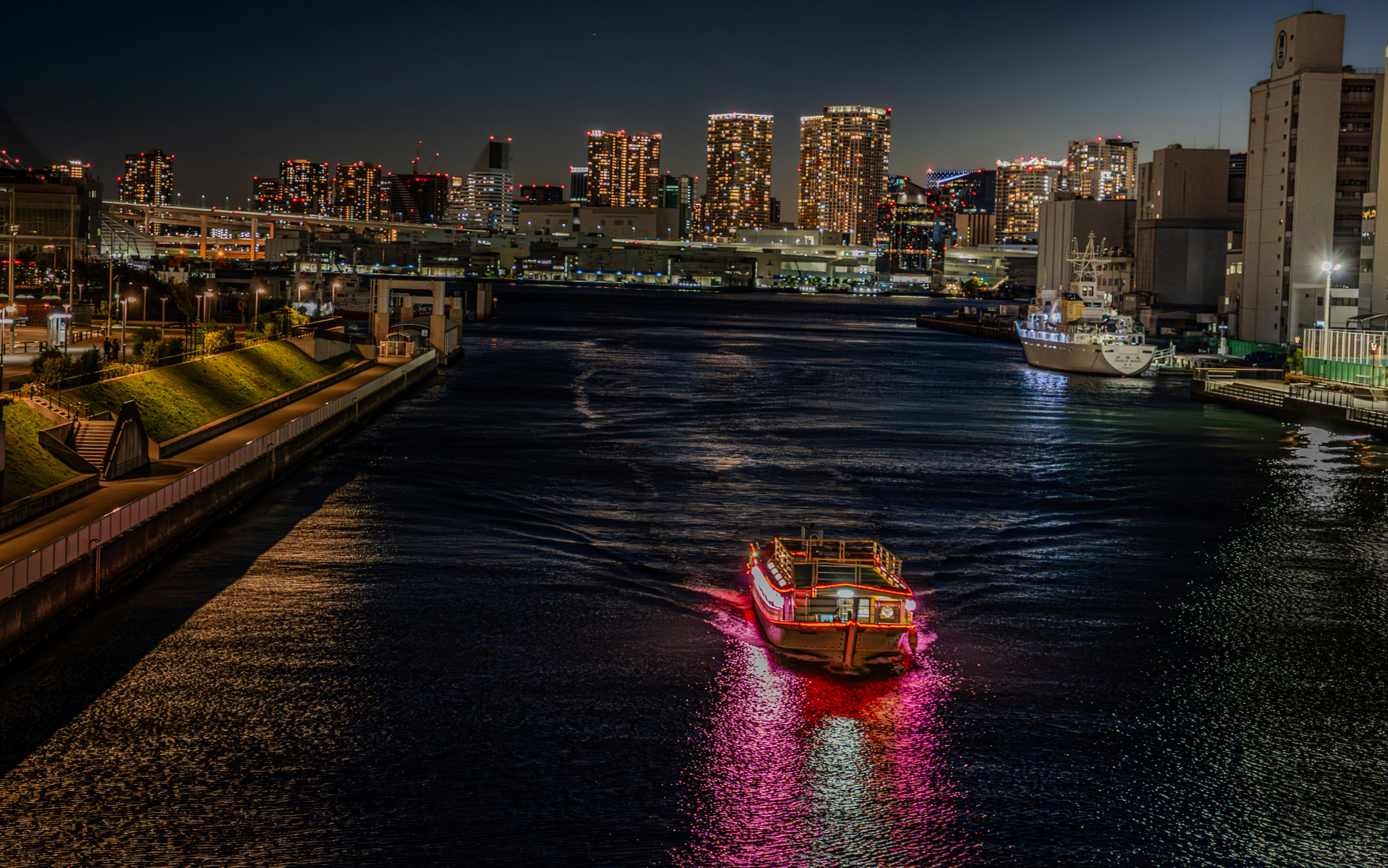 Image of Tokyo One-Day Matcha Experience & Bay Cruise