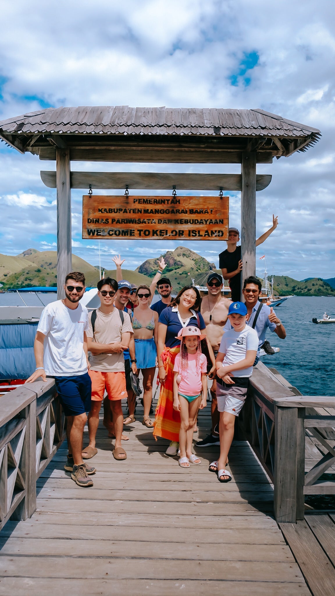 Komodo Island Sunset Cruise: Kelor Trekking & Kalong Island Bat Spectacle