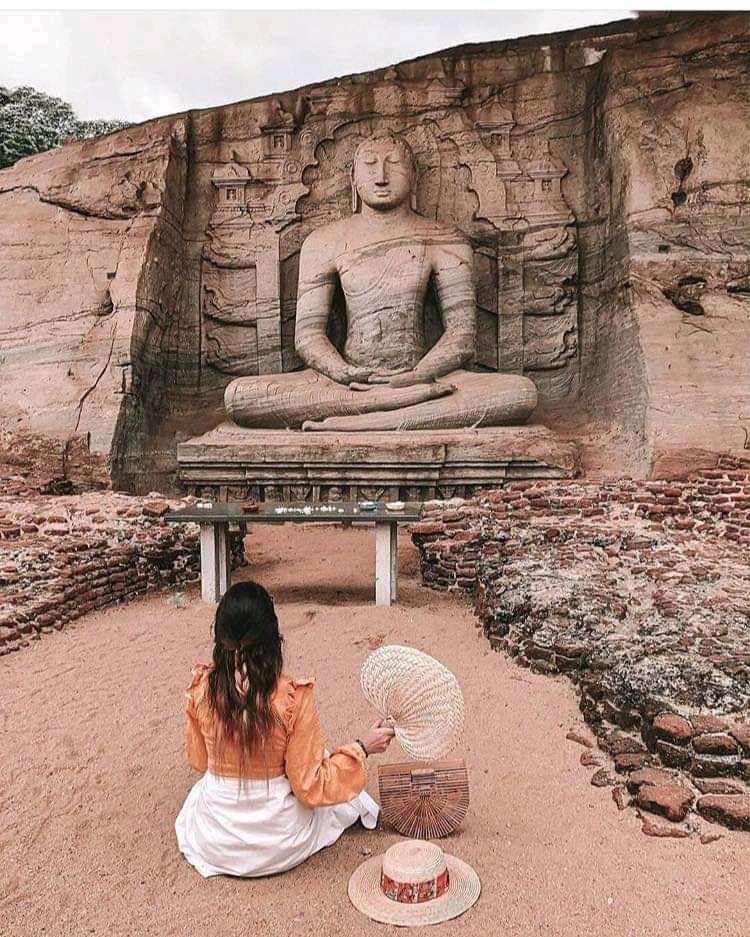 Golden Triangle to Coast: 7-Day Sri Lanka Discovery Tour