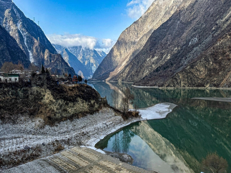 Image of Fairy-Tale Sichuan: 5-Day Jiuzhaigou, Huanglong & Giant Panda Tour