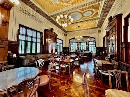 Artistic Escape in the Heart of Bangkok