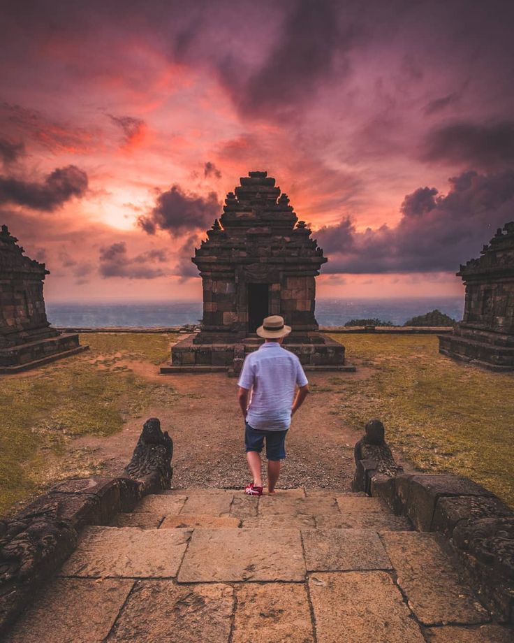 5-Day Jogja Wonders: Caves, Coasts, and Castles