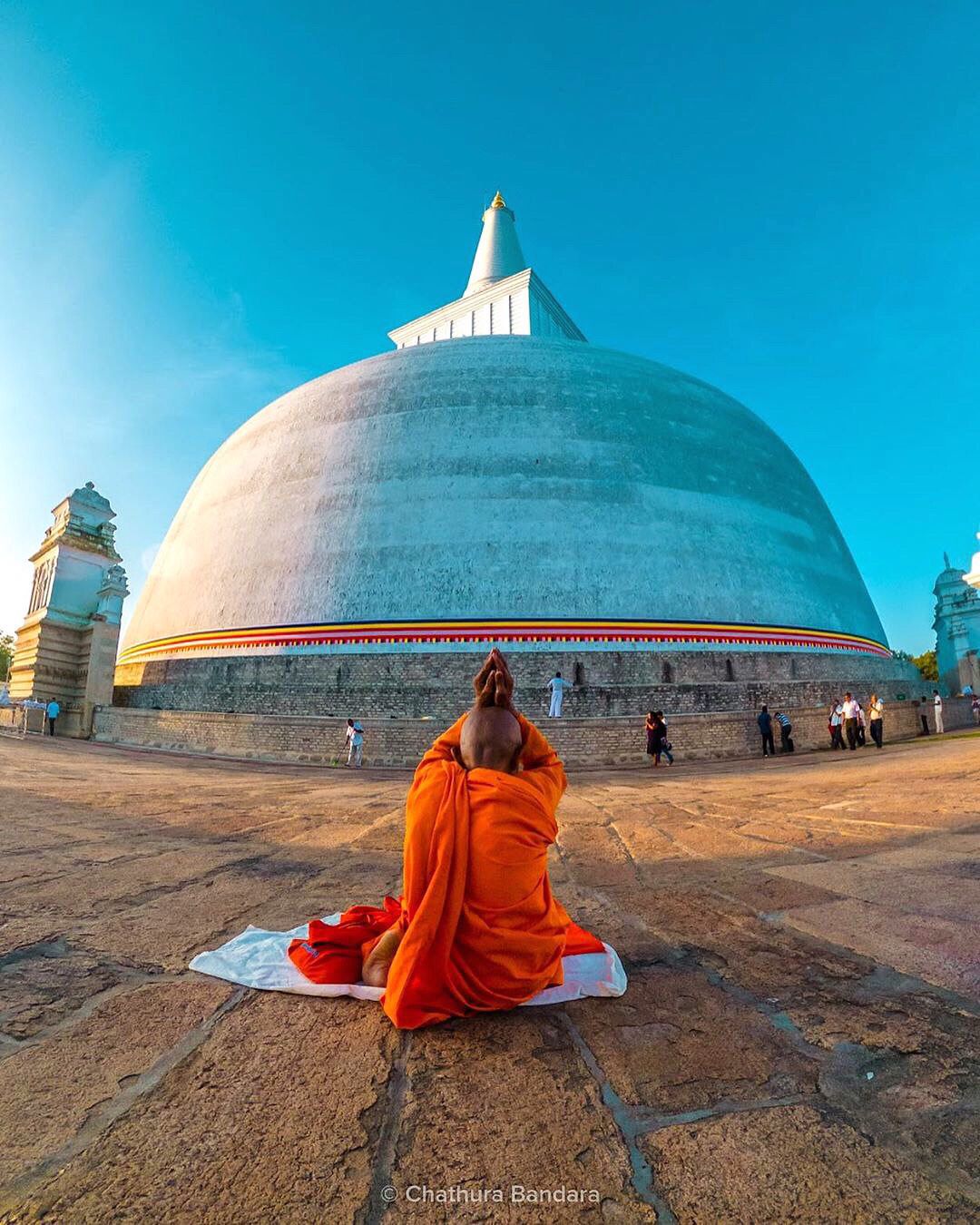 Pearl of the Indian Ocean: 10-Day Sri Lanka Heritage & Nature Journey