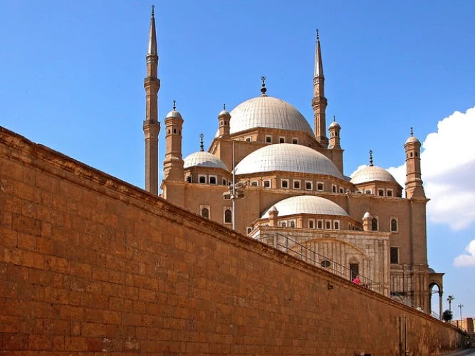 Hidden Gems of Islamic Cairo — Historic Mosques, Markets & Bayt Al Suhaymi