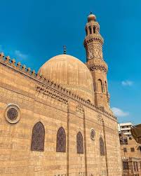 Hidden Gems of Islamic Cairo — Historic Mosques, Markets & Bayt Al Suhaymi