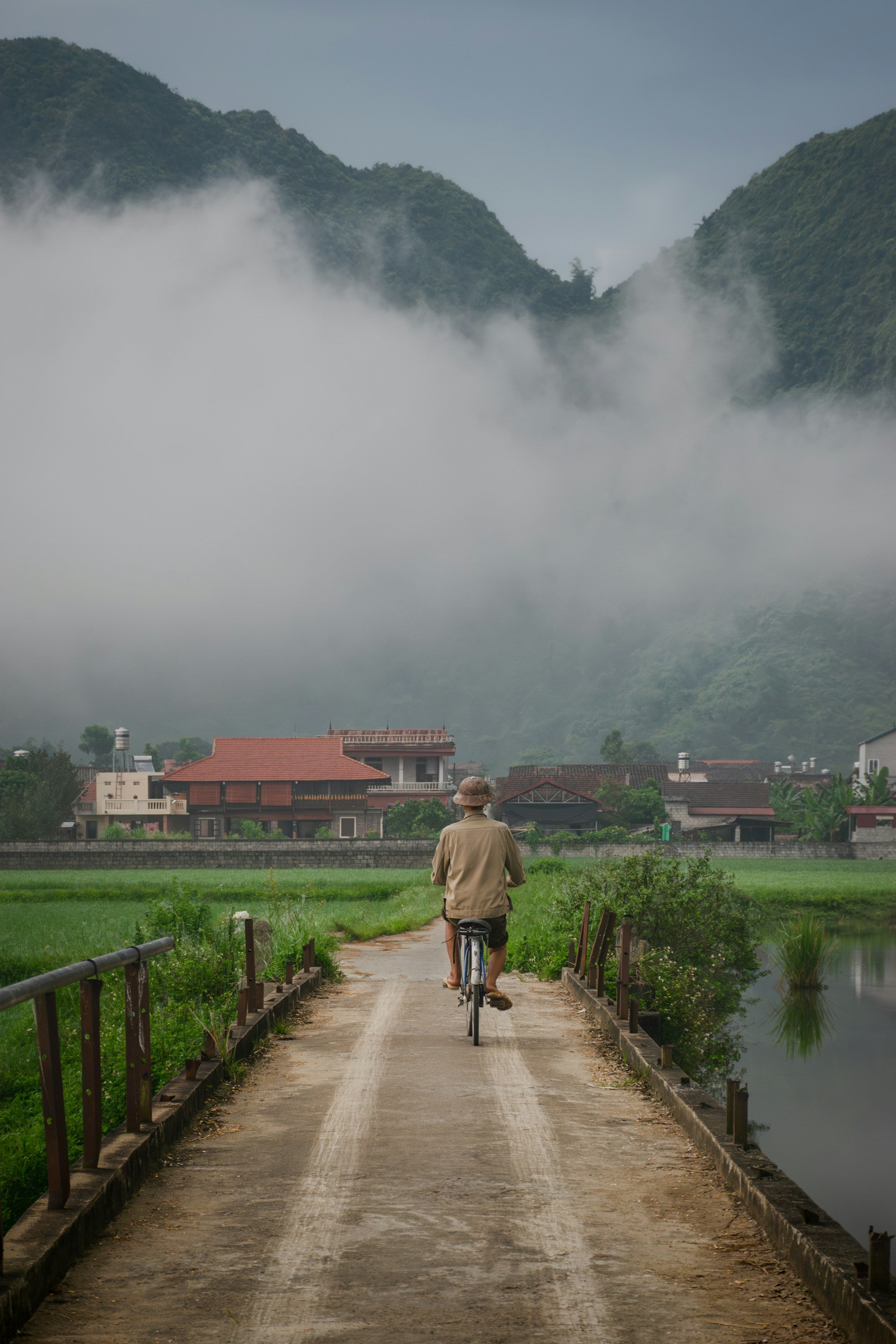 Image of 8D7N Vietnam Tour – Tribal Villages, Hidden Valleys & Limestone Karsts