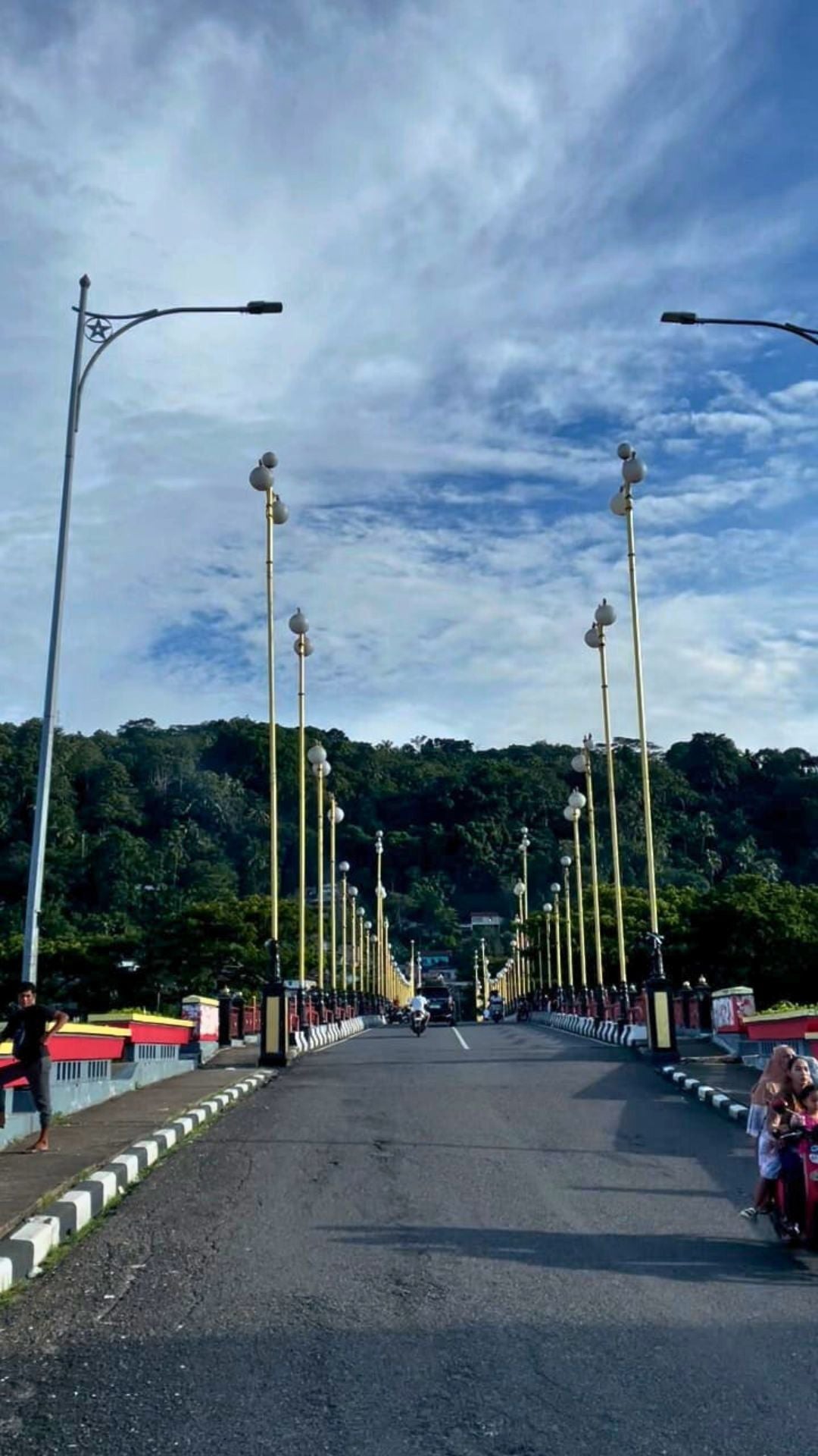 Cultural adrenaline: 4-Day Padang Bukittinggi Pacu Jawi Adventure