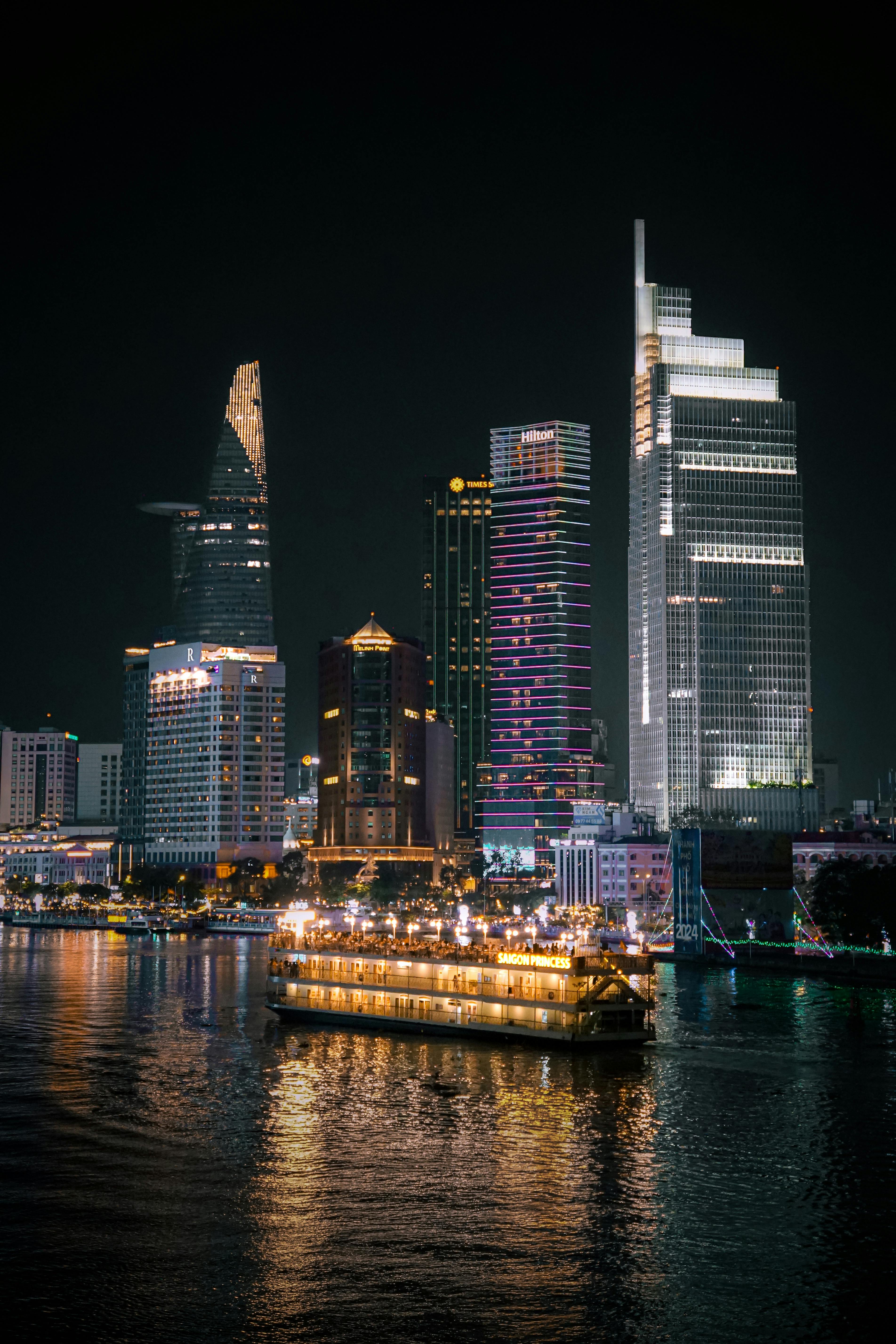 Image of 4 Days Vietnamese Adventures: From Urban Wonders to Underground Secrets [3* Hotel]