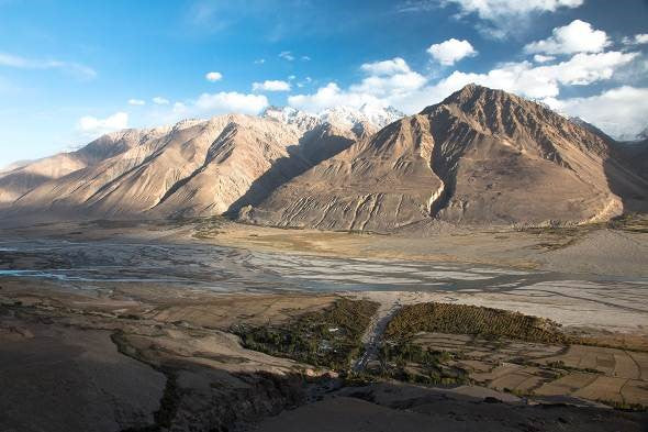 Image of The Western Pamir Tract: Peaks, Passes, and Hot Springs