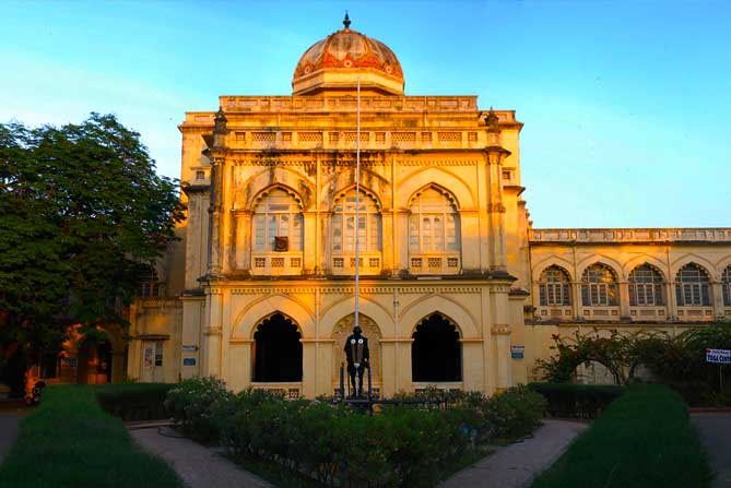 Image of 13D From Dravidian Temples to Kerala Houseboats – A Cultural Escape (5* Hotel)