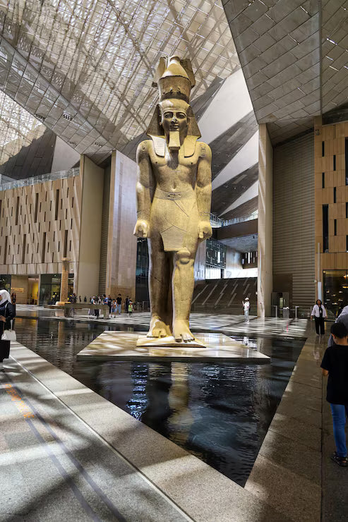 2-Day Hurghada Flight Tour: Giza Pyramids, Egyptian Museum & Montazah Palace