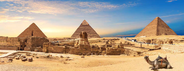 Image of 2-Day Hurghada Flight Tour: Giza Pyramids, Egyptian Museum & Montazah Palace