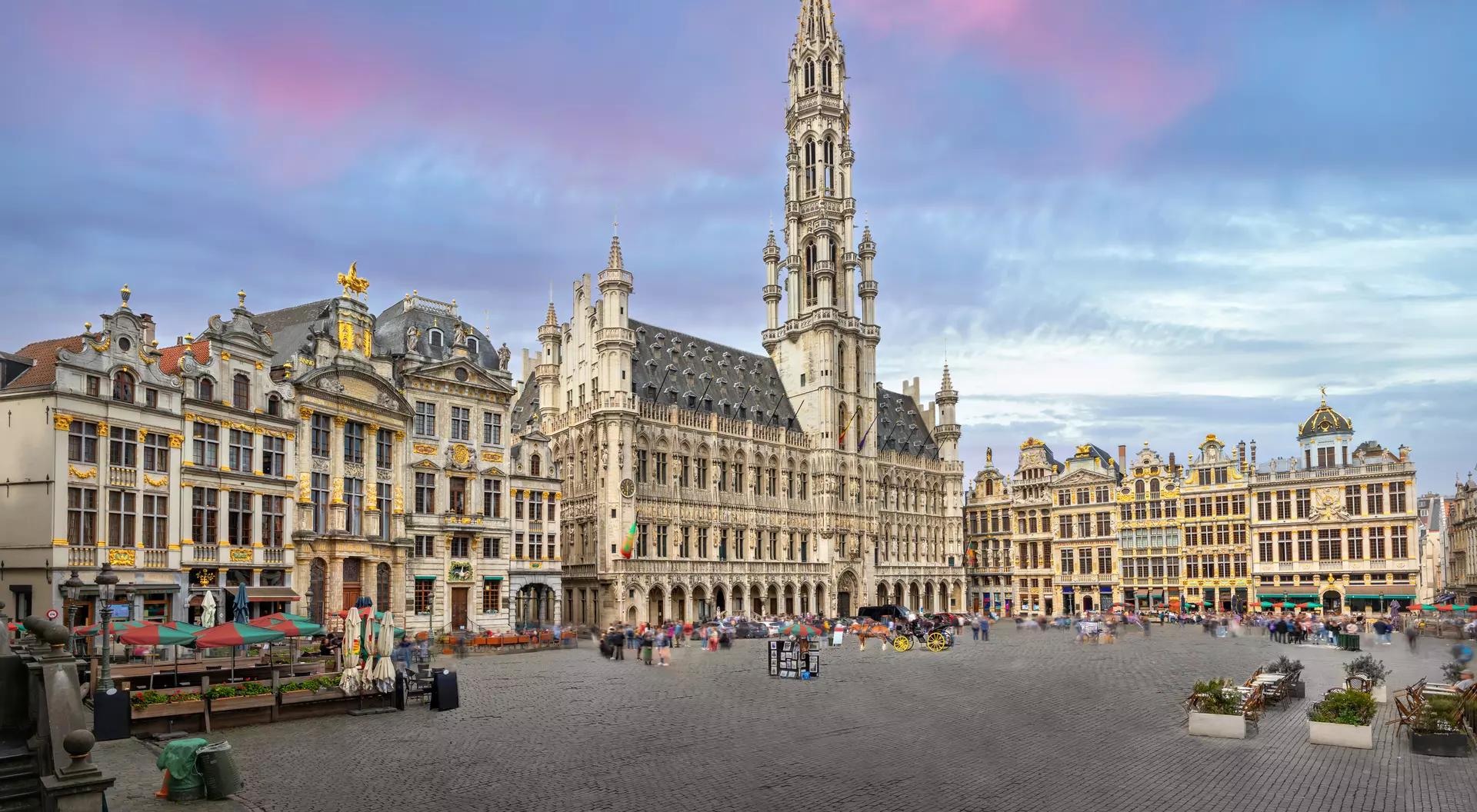 Image of Cultural Wonders of Western Europe: 5 Days in Paris, Brussels & Volendam