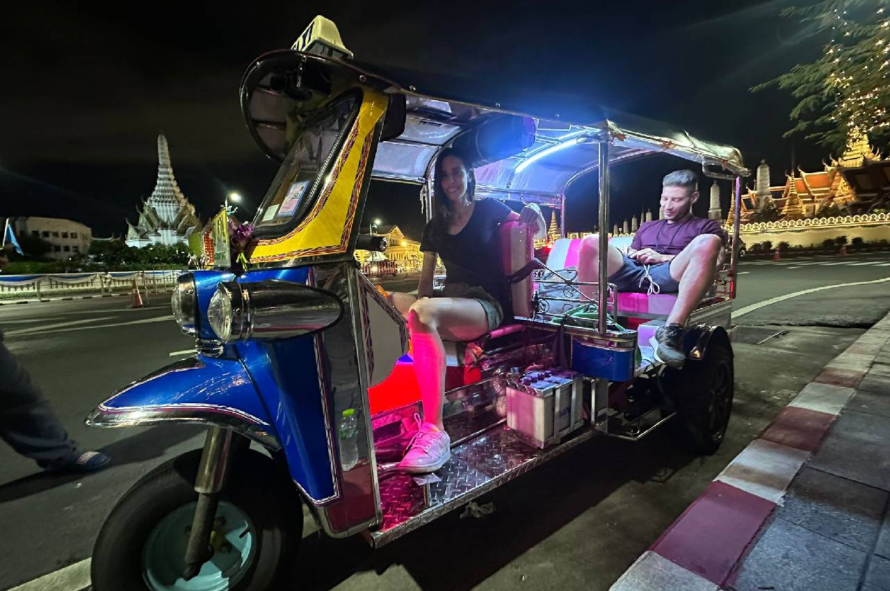 Bangkok Night Food Tour By Tuk-Tuk