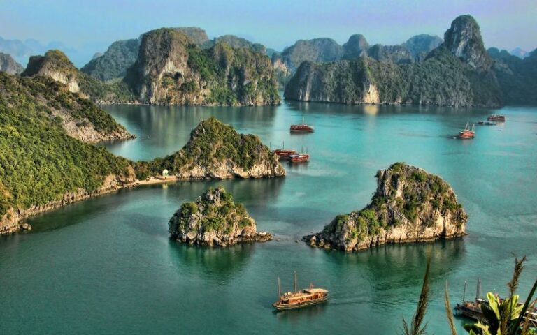 Image of Enchanting Vietnam: Hanoi, Halong Bay & Tam Coc in 5 Days [4* Hotel]