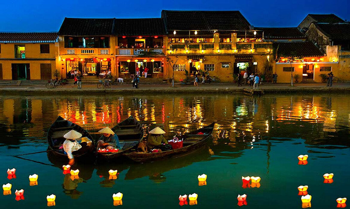 Image of From Golden Bridge to Lantern Streets: Danang – Ba Na – Hoi An Signature 4D Tour [5* Hotel]