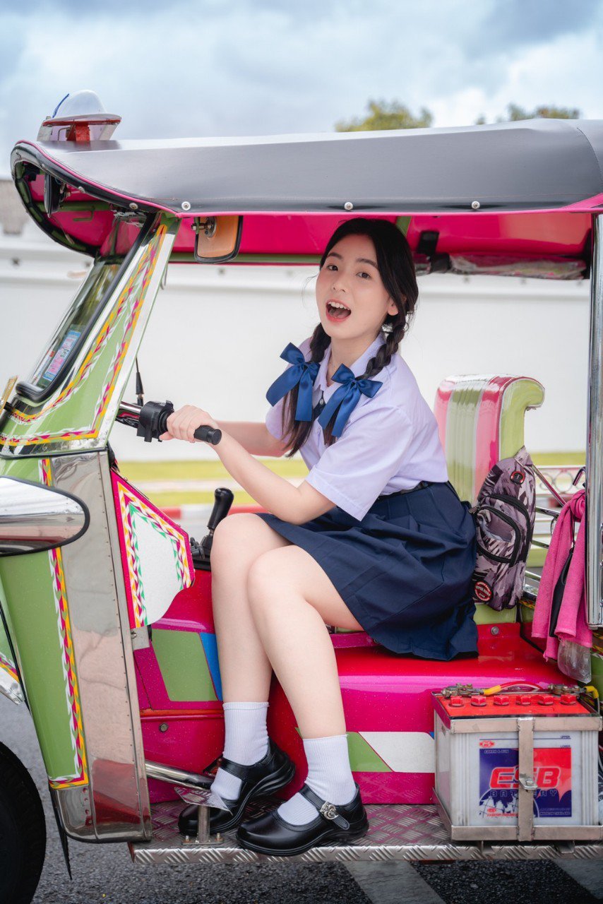 Image of Instagram-Ready Yaowarat Tour in Thai Student Uniform