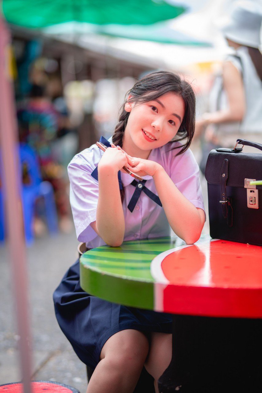 Instagram-Ready Yaowarat Tour in Thai Student Uniform