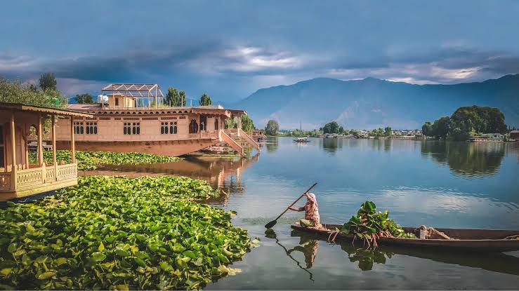 Image of Srinagar Houseboat & Taj Mahal Escape – 5 Days India Tour (4* Hotel)