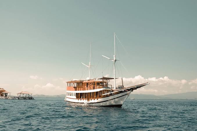 Image of Komodo National Park 3D2N Private Phinisi Boat Sailing Tour