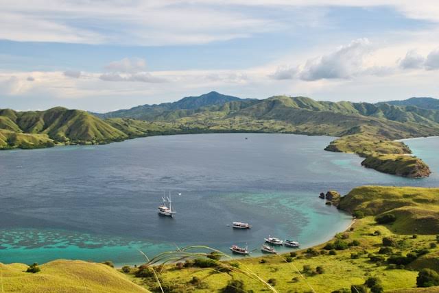 Image of Exclusive Komodo National Park Day Tour – Superior Speedboat Experience
