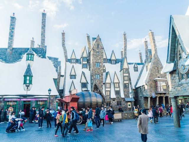 Image of Wizarding World Day Tour: Harry Potter Studio Shuttle from Tokyo
