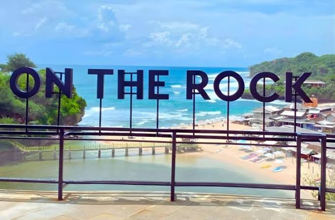 3D Royal Palaces & Coastal Sand Dune Adventure