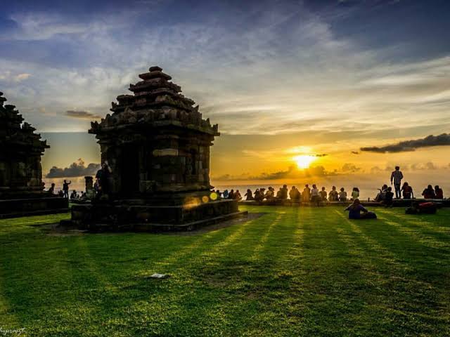 Yogyakarta Volcanic History & Ancient Temples