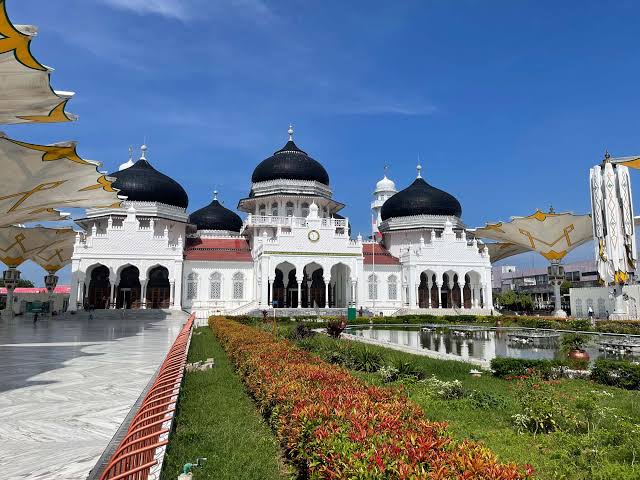 Image of Lampu’uk Beach & Historic Banda Aceh Discovery — 4 Days 3 Nights