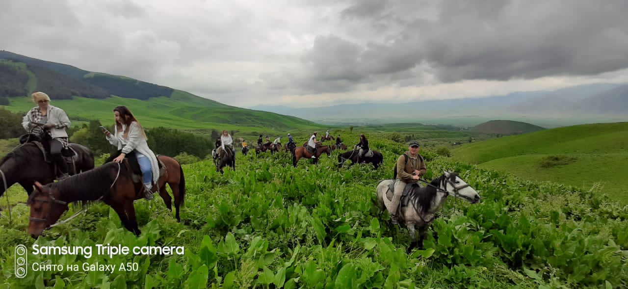 5D Riding to the Sky: Kilemche to Son-Kul Horseback Adventure
