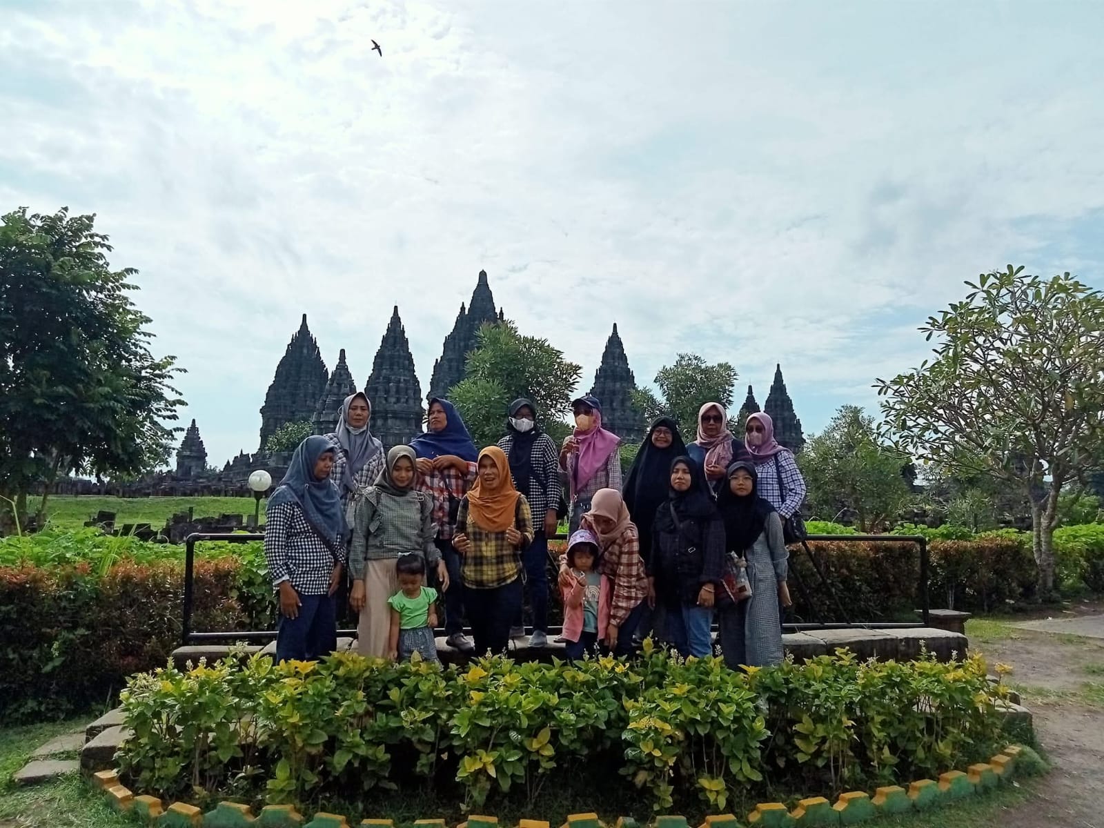 Image of 6D Ultimate Java Heritage & Nature Expedition