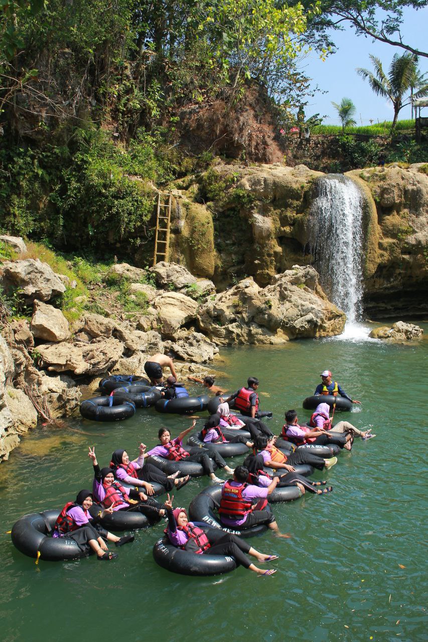 Image of Highlands, Islands & Adventures - Yogyakarta