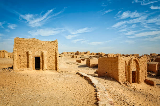 3-Day Middle Egypt Oases Trip — Hibis Temple, Deir el-Hagar & Bagawat
