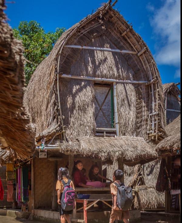 Lombok Island & Culture Escape – Gili Trawangan, Sasak & Mandalika