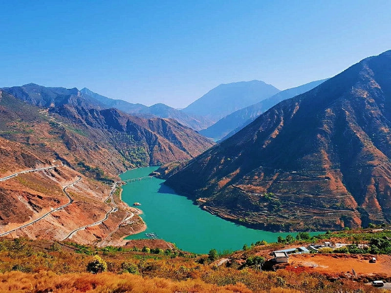 Image of 6-Day Classic Yunnan Trekking Tour: Tiger Leaping Gorge & Ancient Tea Horse Road