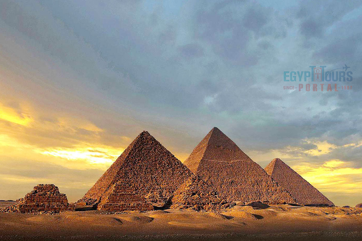 Giza Highlights Tour from Cairo — Sphinx, Valley Temple & Pyramids