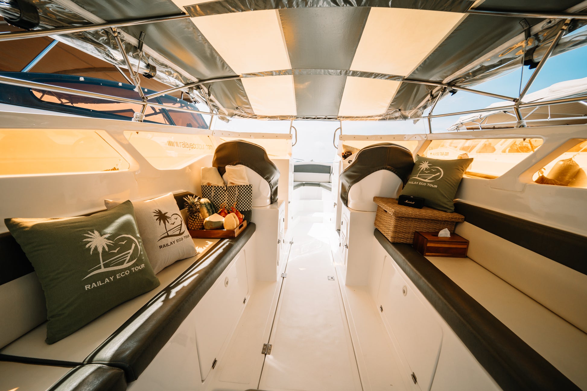 Nature’s Canvas: The Stunning Wonders of Hong Island - Luxury Speed Boat (S10)